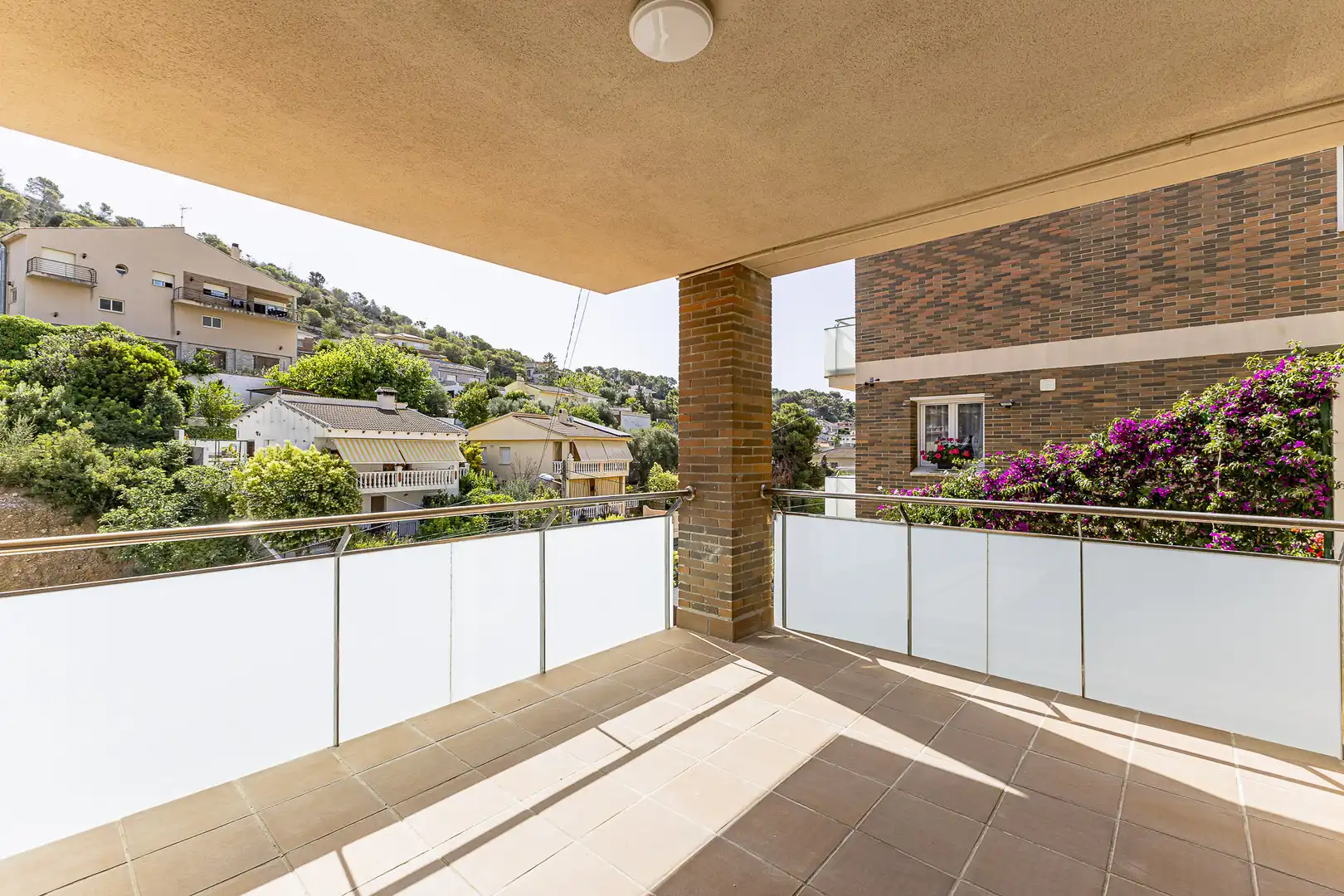 Terrassa de Casa o xalet en venda en Cubelles amb Aire condicionat, Calefacció i Jardí privat