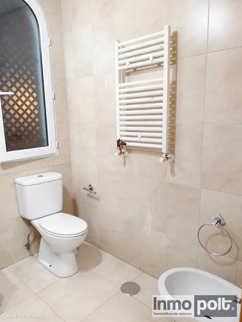 Baño de Piso en venta en Torre-Pacheco con Aire acondicionado, Calefacción y Amueblado