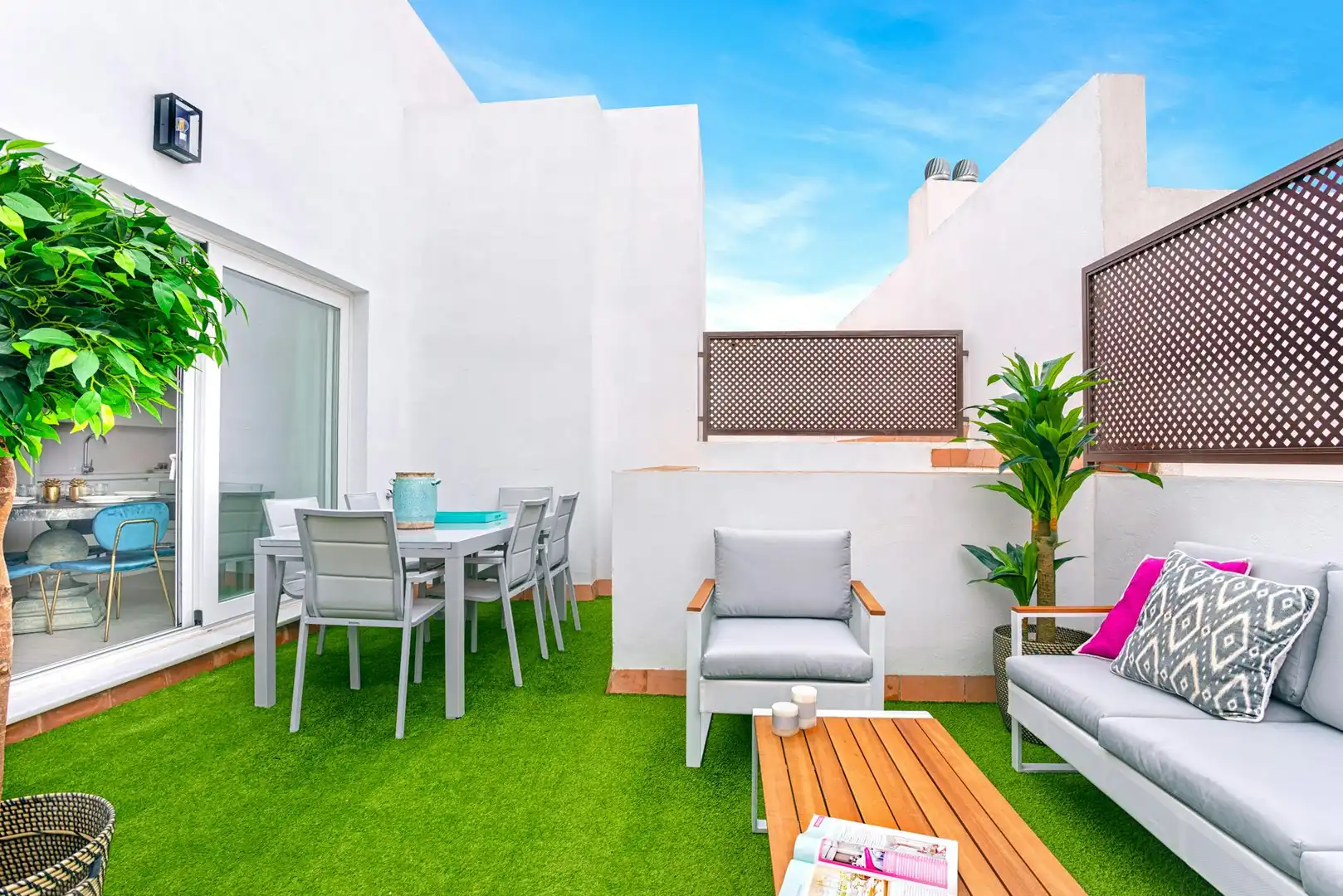Terrace of Flat for rent in Sevilla  with Air Conditioner, Heating and Washing machine