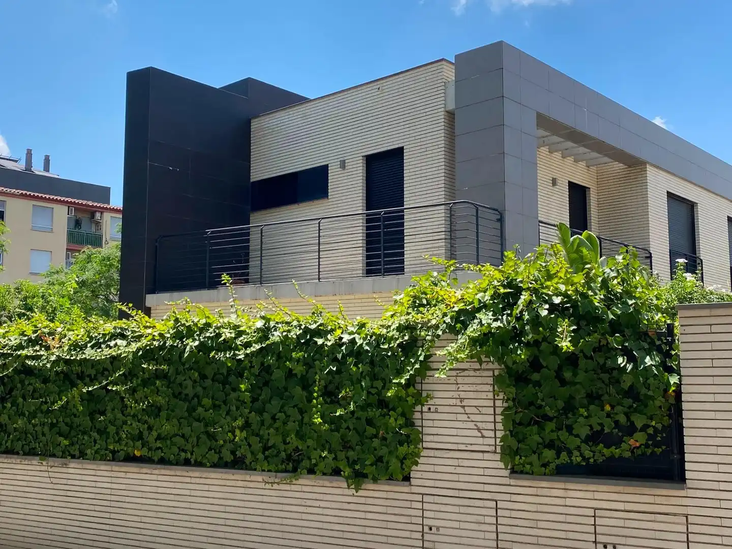 Vista exterior de Casa o chalet en venta en Castellón de la Plana / Castelló de la Plana con Aire acondicionado, Calefacción y Jardín privado