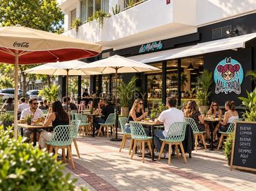Business premises for transfer in Calle Luis Vives, Benalmádena, Spain