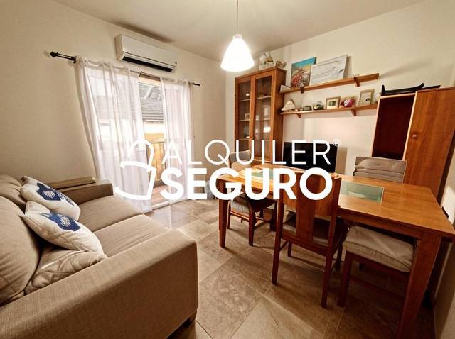 Piso en Alquiler en de Isidro Fernández en Tres Olivos - Valverde