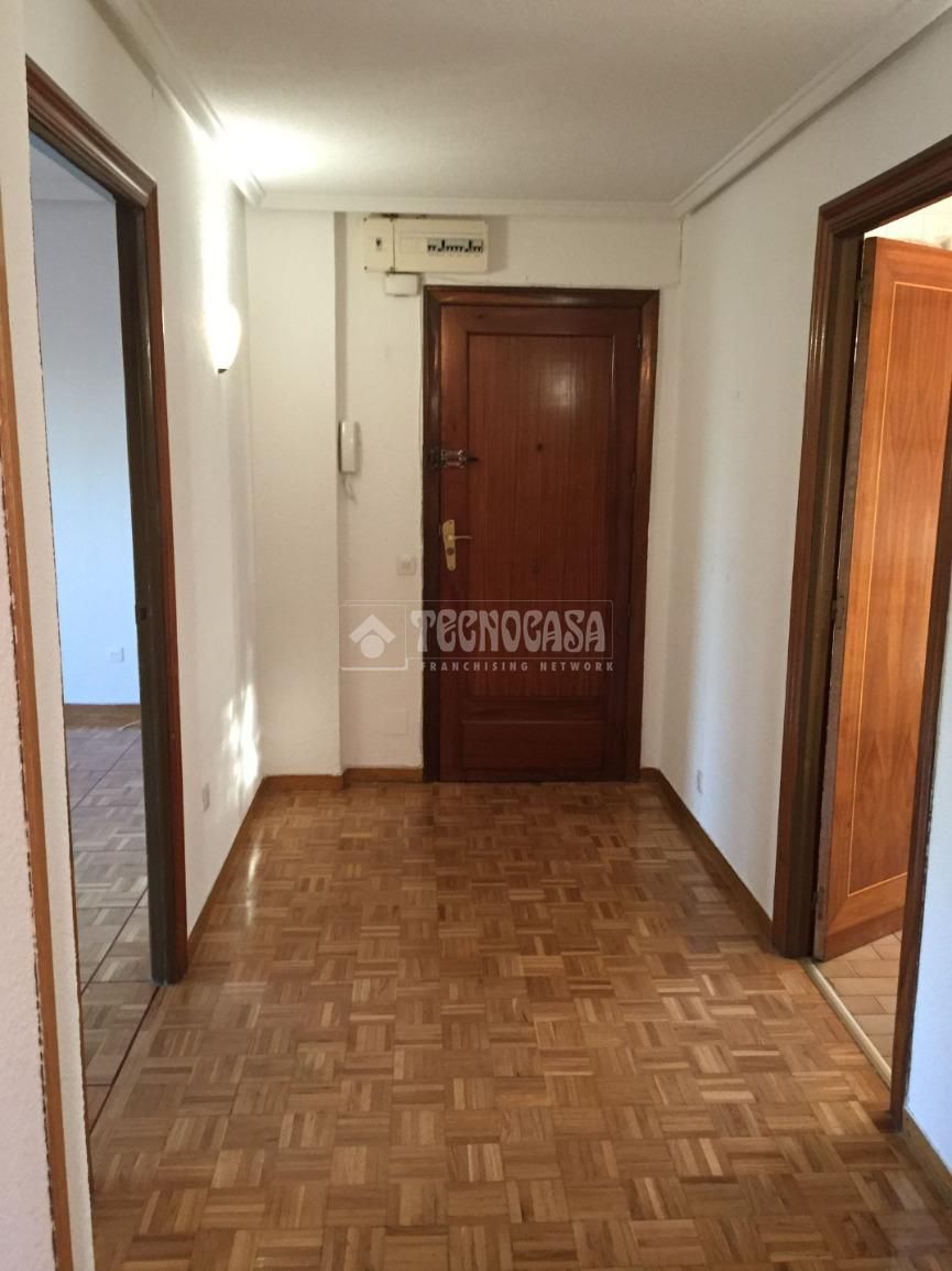 Flat for sale in  Madrid Capital