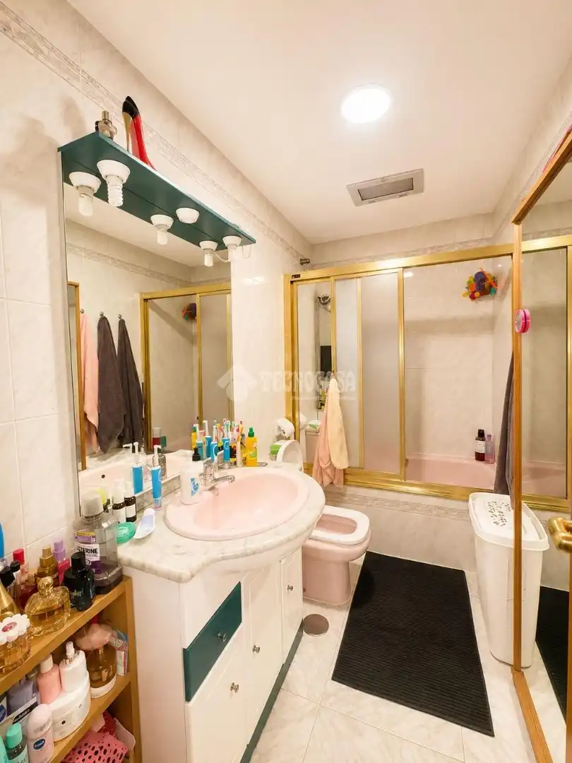 Baño de Casa adosada en venta en Arganda del Rey con Calefacción y Terraza