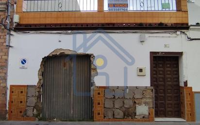 Exterior view of House or chalet for sale in Los Palacios y Villafranca  with Storage room