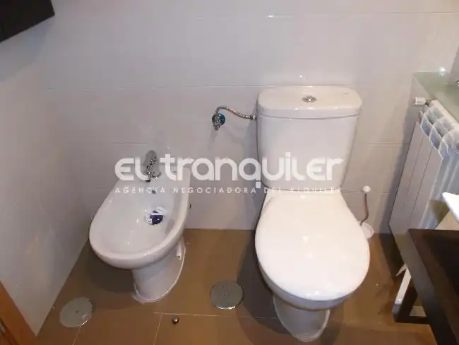 Bany de Pis de lloguer en Pinto amb Aire condicionat, Terrassa i Traster