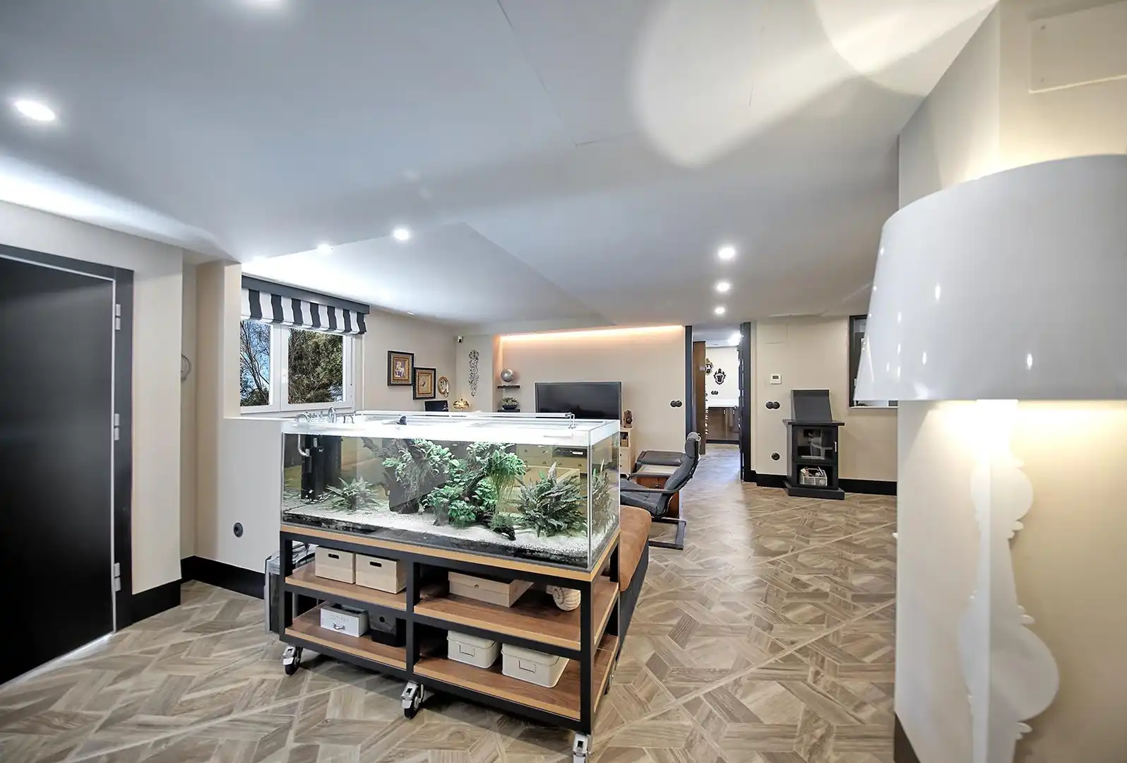 Ground floor for sale in Valencia  with Air Conditioner, Heating and Alarm