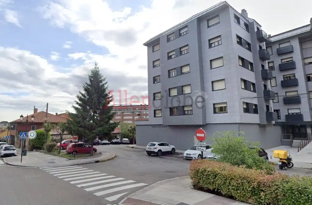 Local comercial en venta en Corredoría - La Carisa - Prado de La Vega