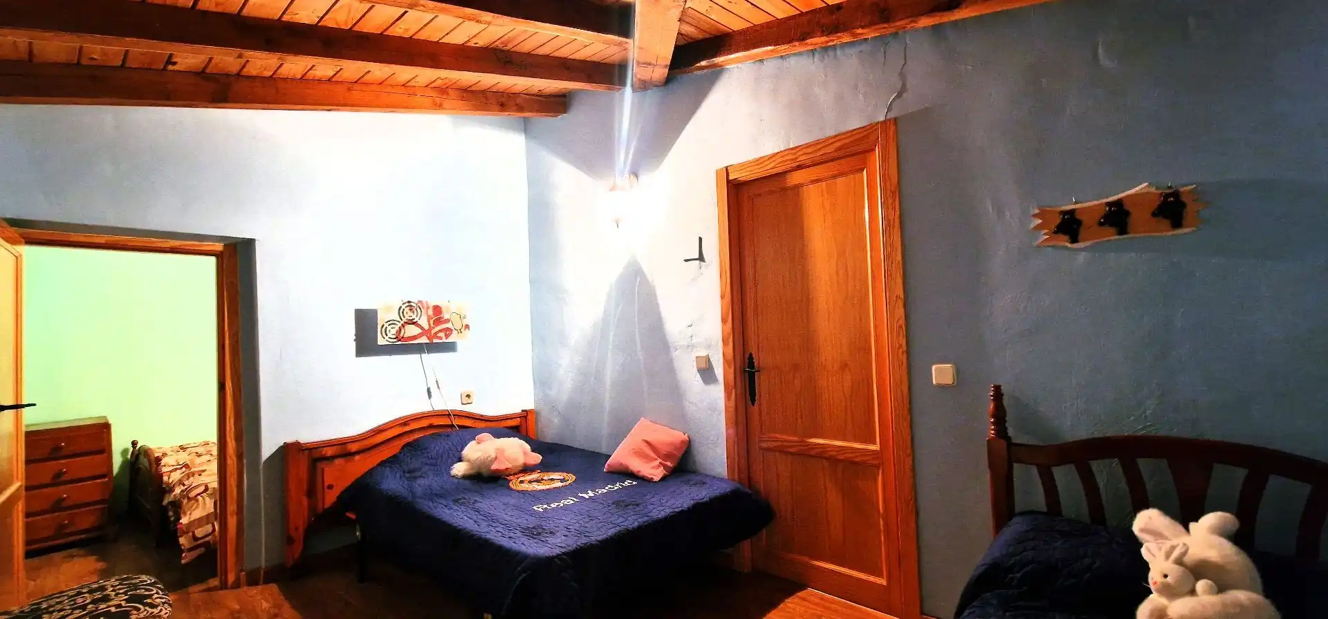 Schlafzimmer von Einfamilien-Reihenhaus zum Verkauf in Jarandilla de la Vera mit Klimaanlage, Terrasse und Möbliert