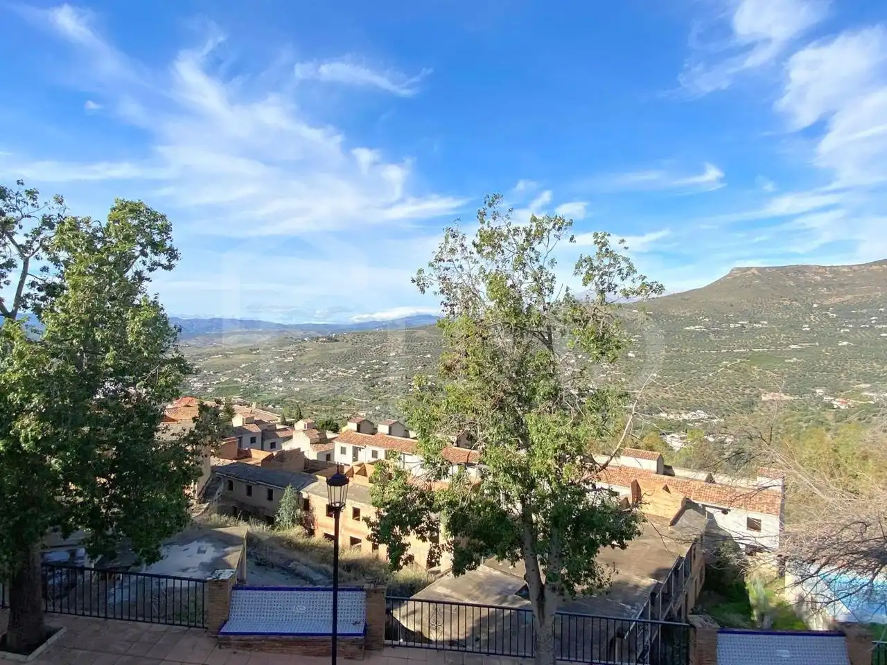 Vista exterior de Planta baja en venta en Alcaucín con Aire acondicionado, Terraza y Trastero