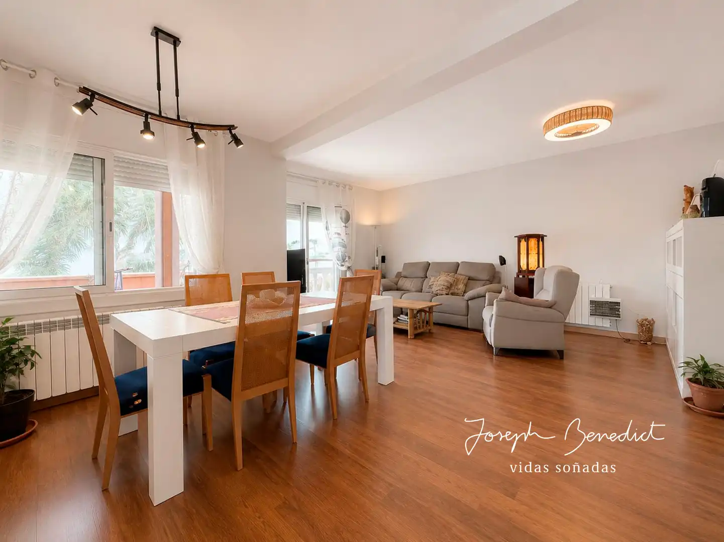 Living room of Houses for sale in Castelldefels  with Air Conditioner, Heating and Private garden