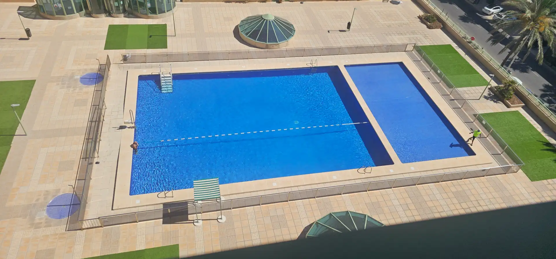 Piscina de Apartament de lloguer en Alboraya amb Aire condicionat, Terrassa i Moblat