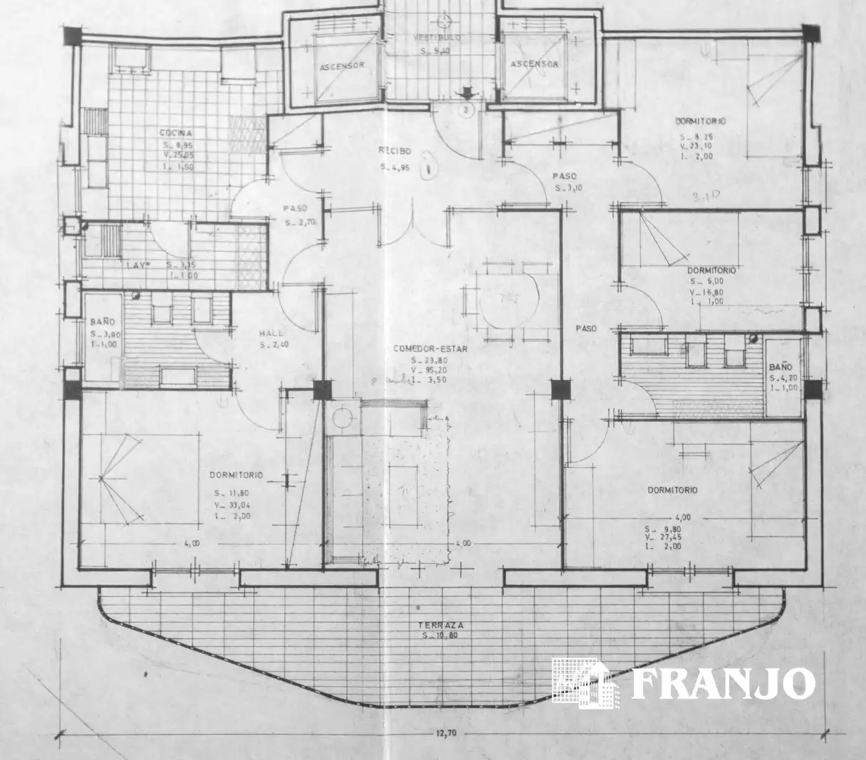 Wohnung zum Verkauf in Barcelona mit Klimaanlage, Heizung und Terrasse