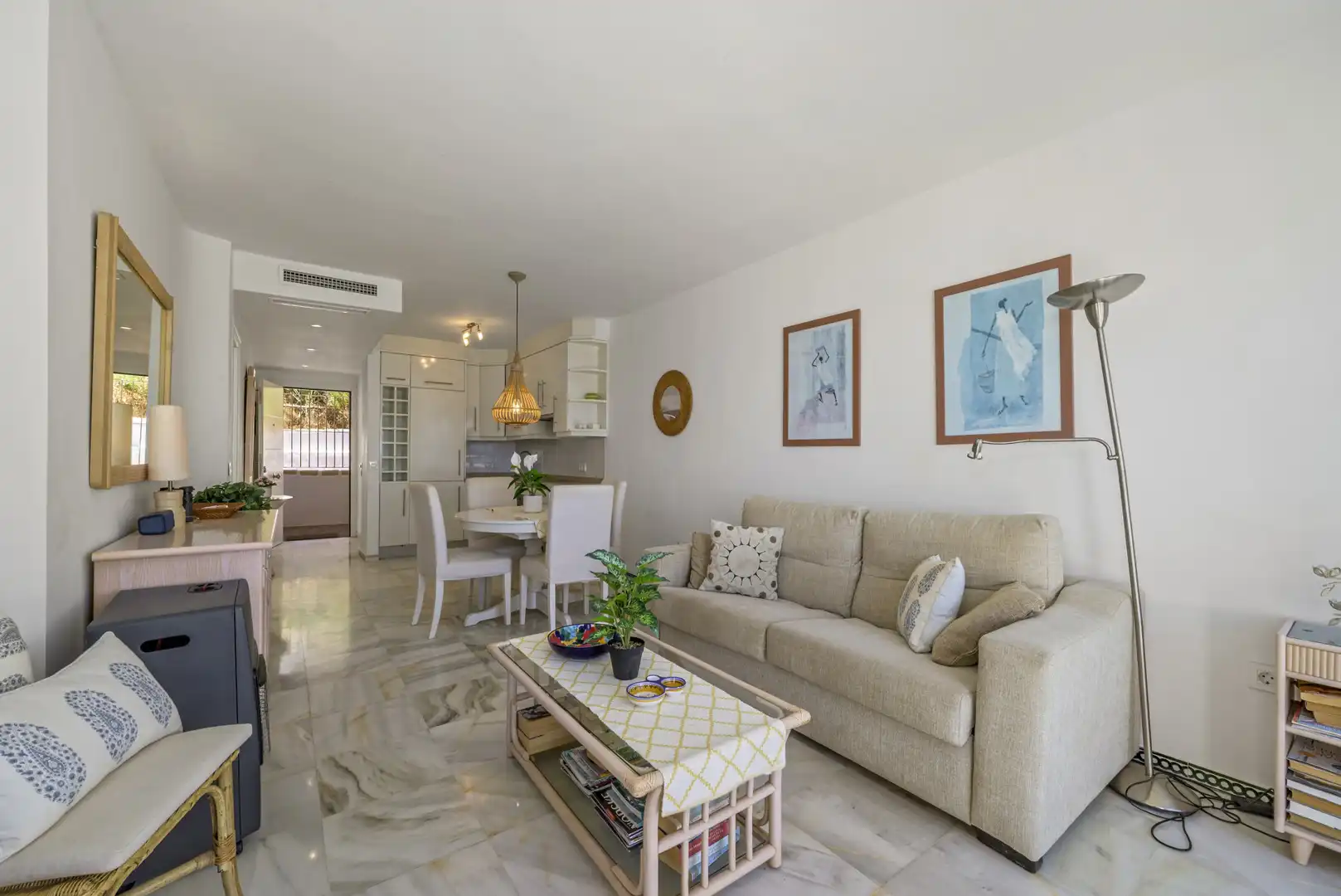Sala d'estar de Àtic en venda en Mijas amb Aire condicionat, Terrassa i Piscina