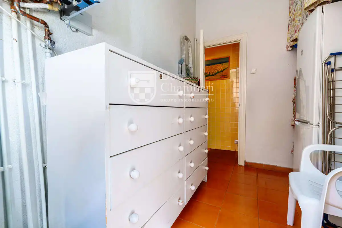 Schlafzimmer von Wohnung zum Verkauf in Madrid mit Klimaanlage, Heizung und Möbliert