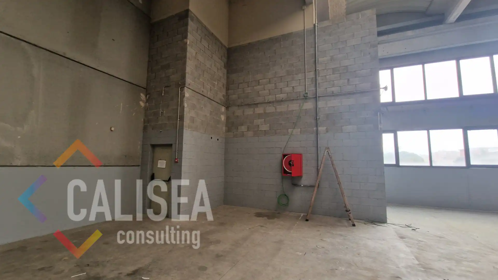 Nau industrial de lloguer en Terrassa