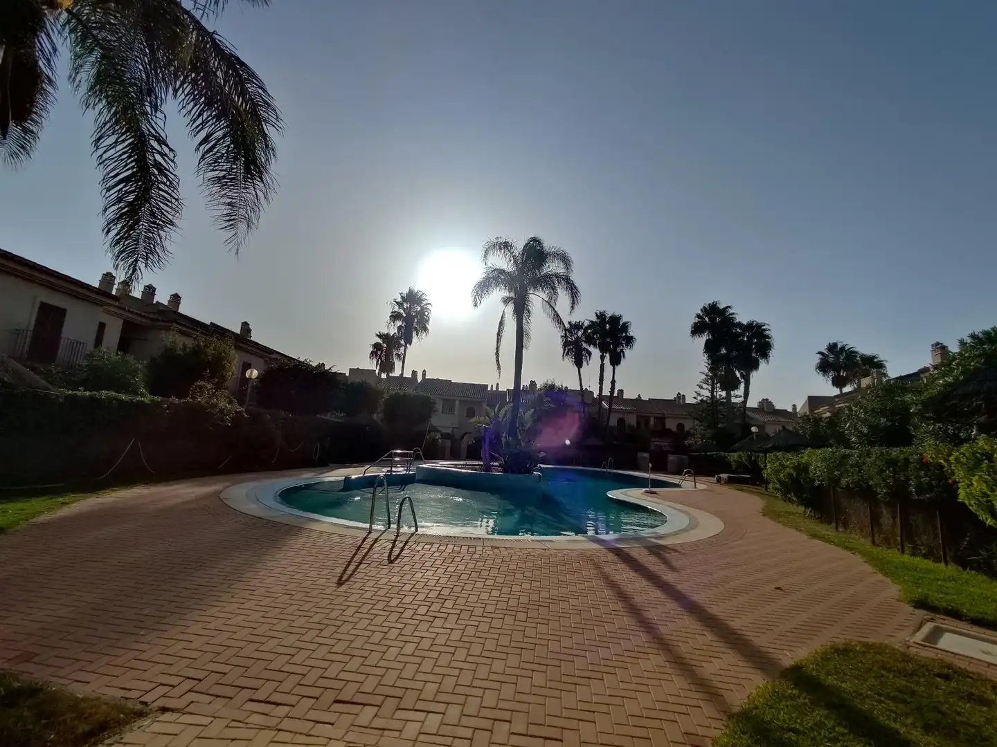 Piscina de Apartamento de alquiler en Rota con Jardín privado, Terraza y Amueblado