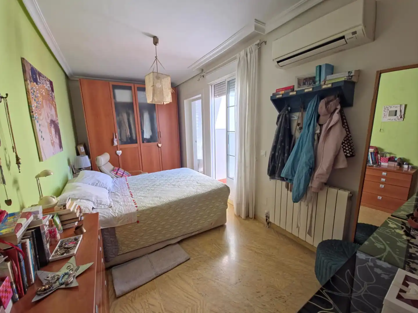 Habitación de Ático en venta en Andújar con Aire acondicionado, Terraza y Amueblado