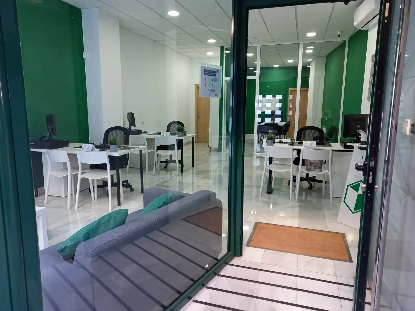 Local en venta en Valencia con Aire acondicionado