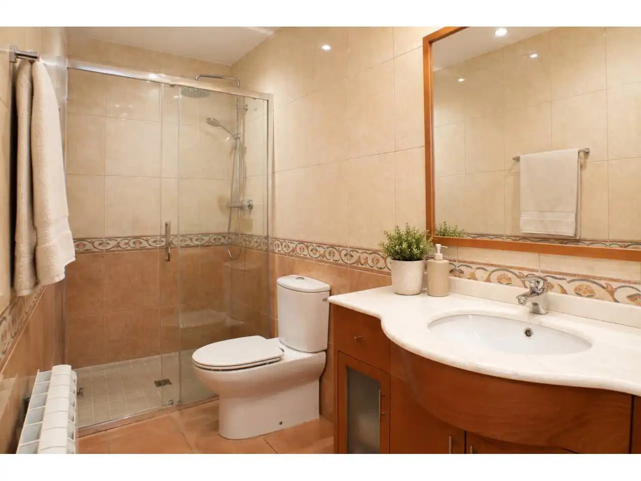 Baño de Casa o chalet de alquiler en Sant Feliu de Codines con Aire acondicionado, Calefacción y Jardín privado