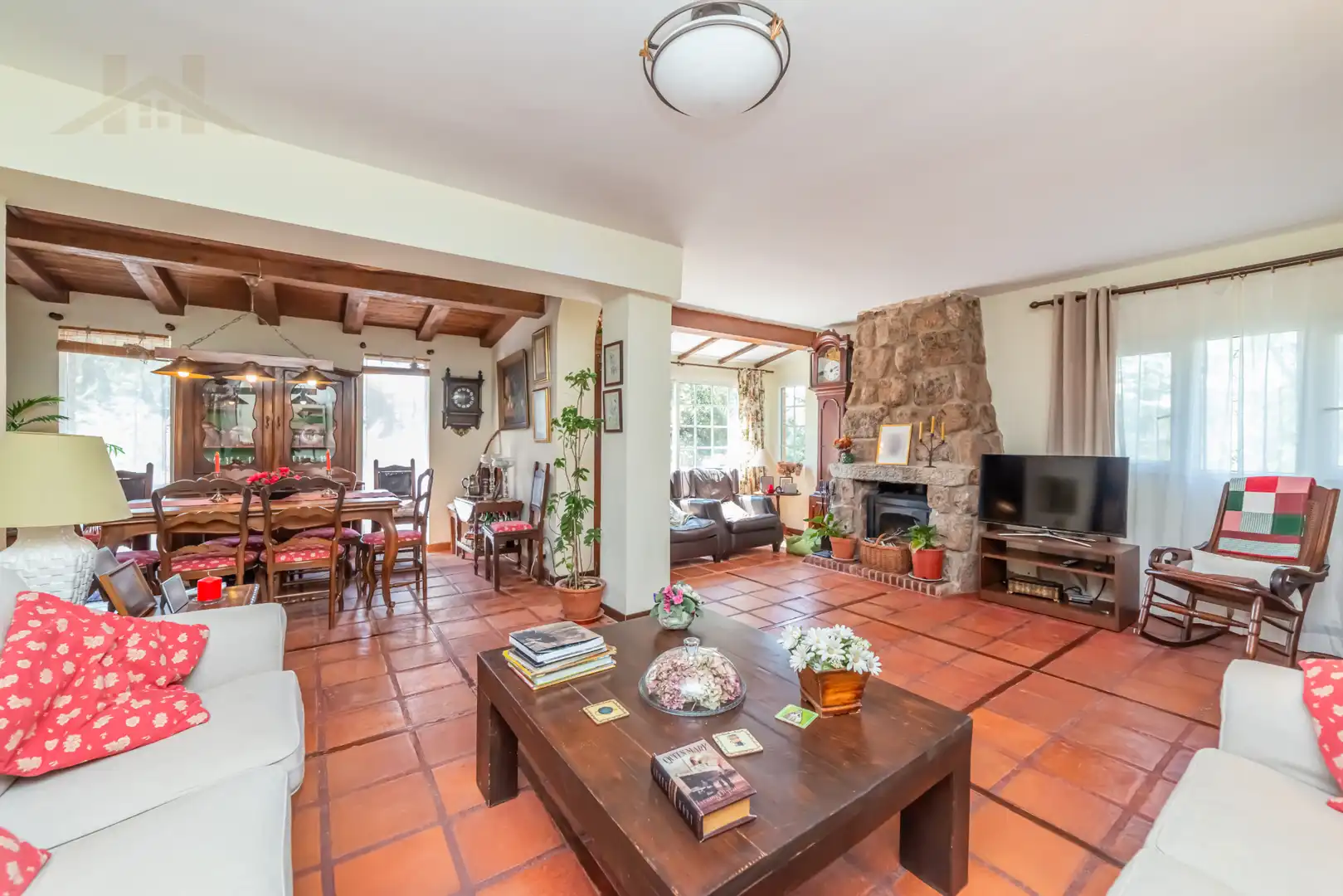 Sala d'estar de Casa o xalet en venda en Valdemorillo amb Aire condicionat, Calefacció i Jardí privat