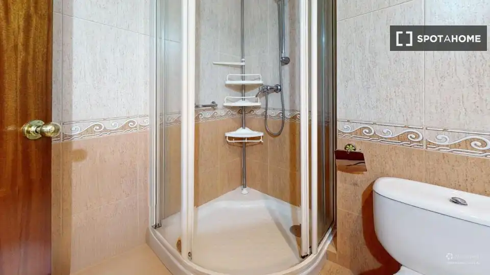 Bany de Apartament per a compartir en Madrid amb Aire condicionat, Calefacció i Terrassa