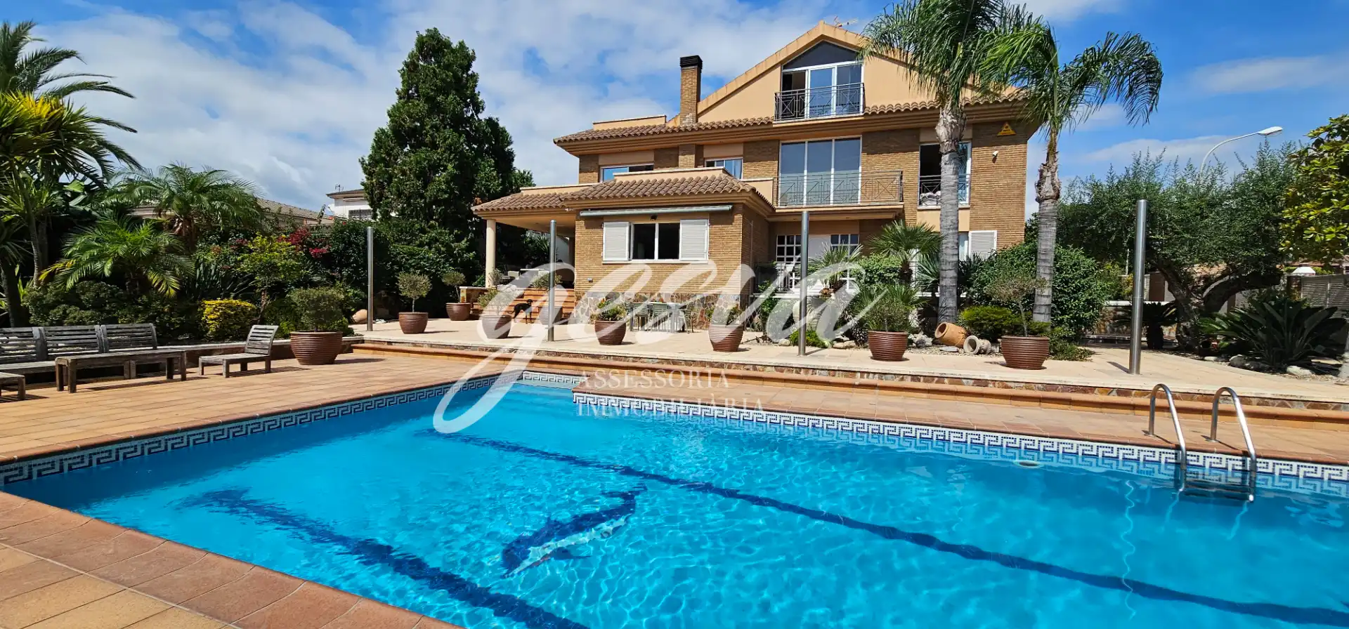 Villa avec piscine à vendre à Carrer Doctor Gil Vernet, imagen 3