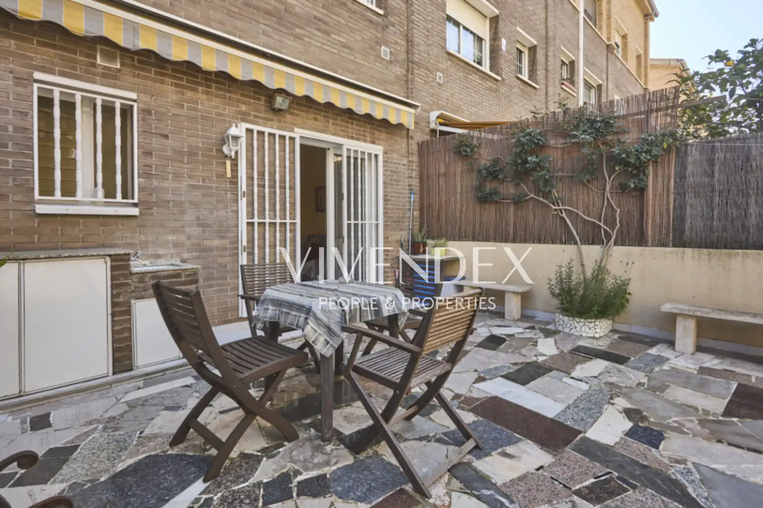 Jardín de Casa adosada en venta en Viladecans con Calefacción, Jardín privado y Terraza