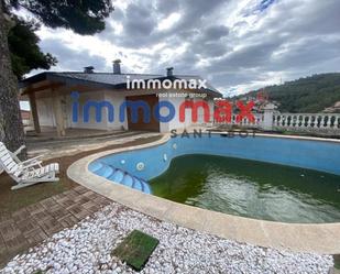 Piscina de Casa o xalet en venda en Santa Coloma de Cervelló amb Terrassa i Piscina