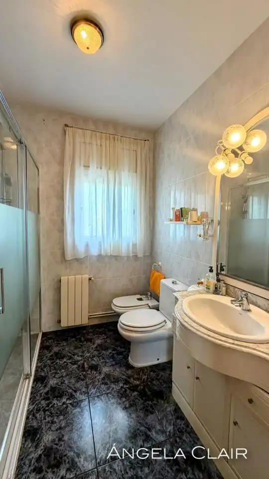 Bathroom of Houses for sale in Sant Vicenç Dels Horts  with Heating, Private garden and Terrace