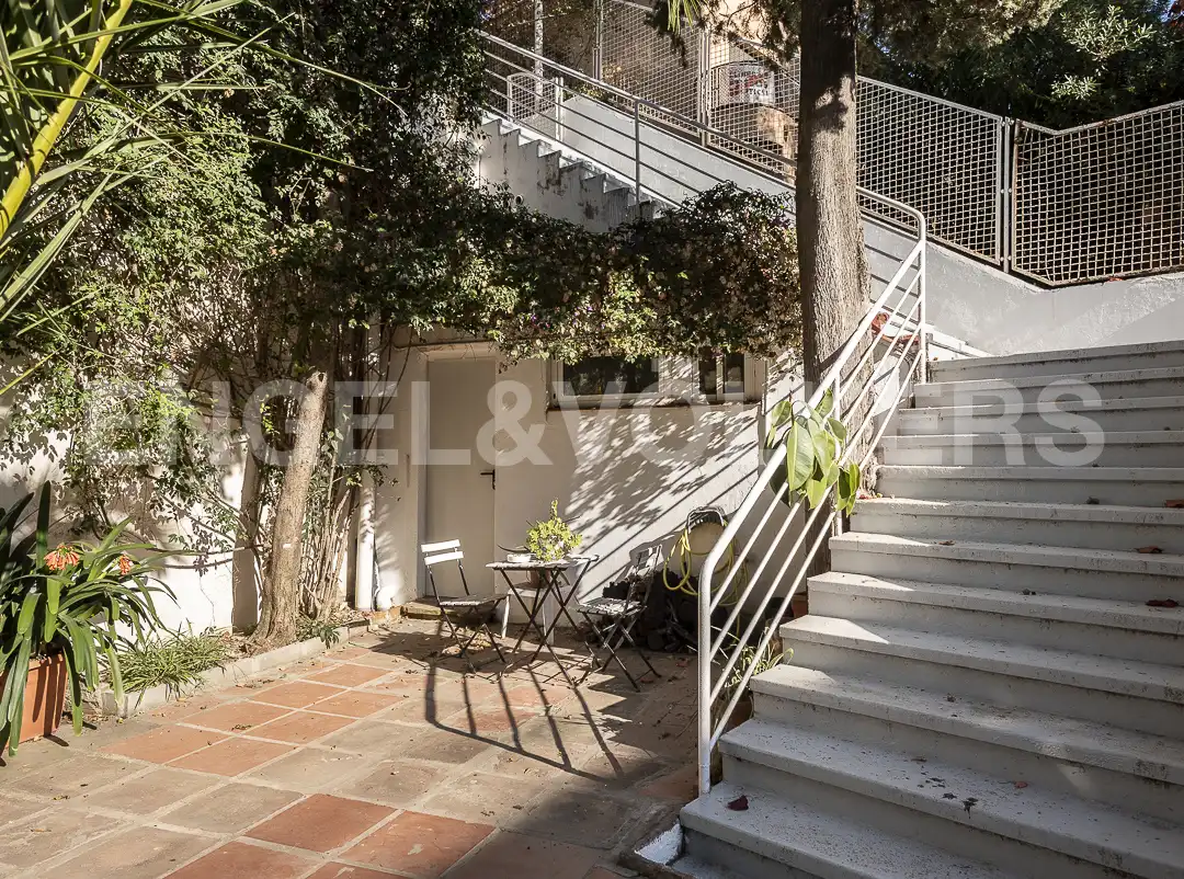 Terrassa de Casa o xalet en venda en Barcelona amb Calefacció, Jardí privat i Terrassa