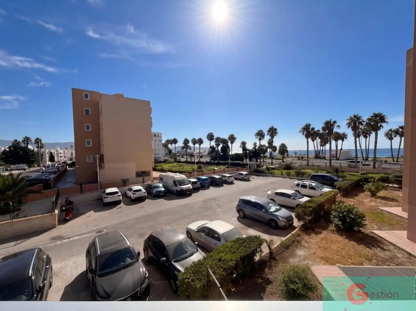 Apartment with lift for sale in Playa de Granada