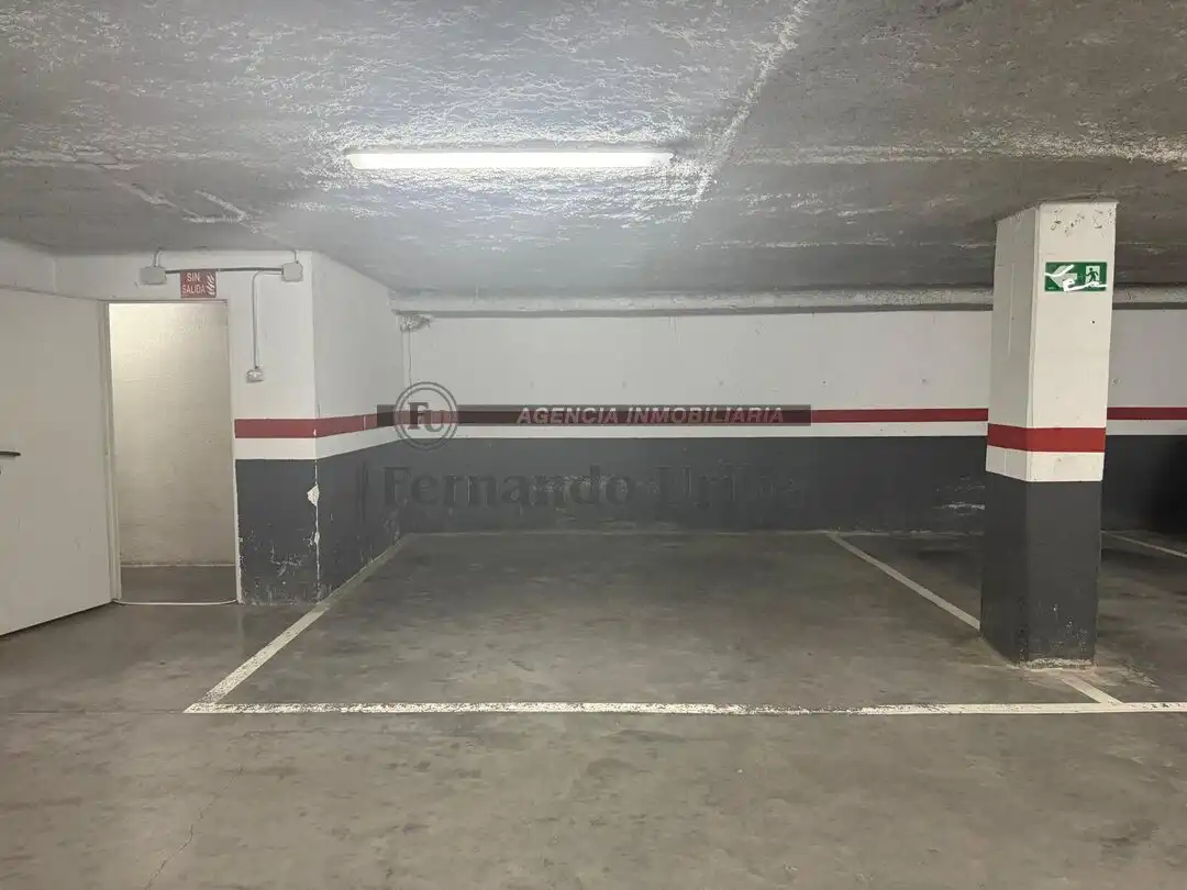 Parking de Dúplex en venta en Berriz con Calefacción, Terraza y Trastero
