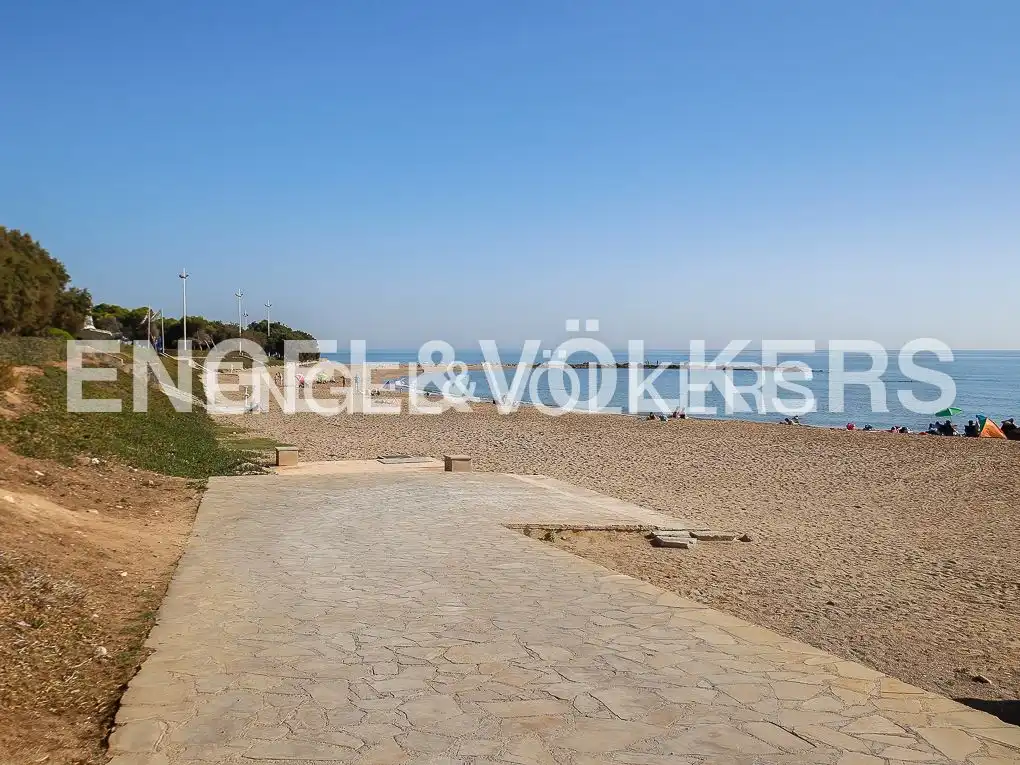 Außenansicht von Wohnungen zum Verkauf in Vinaròs mit Heizung, Terrasse und Balkon