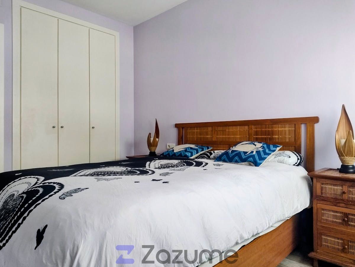 Dormitori de Pis de lloguer en  Barcelona Capital amb Parquet, Terrassa i Piscina