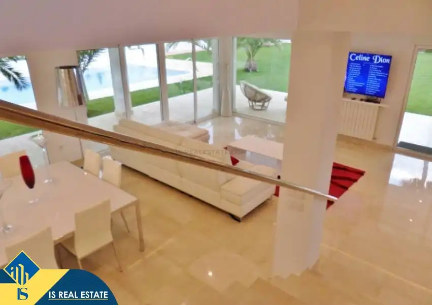 Casa o xalet en venda en Alicante / Alacant amb Terrassa, Moblat i Piscina comunitària