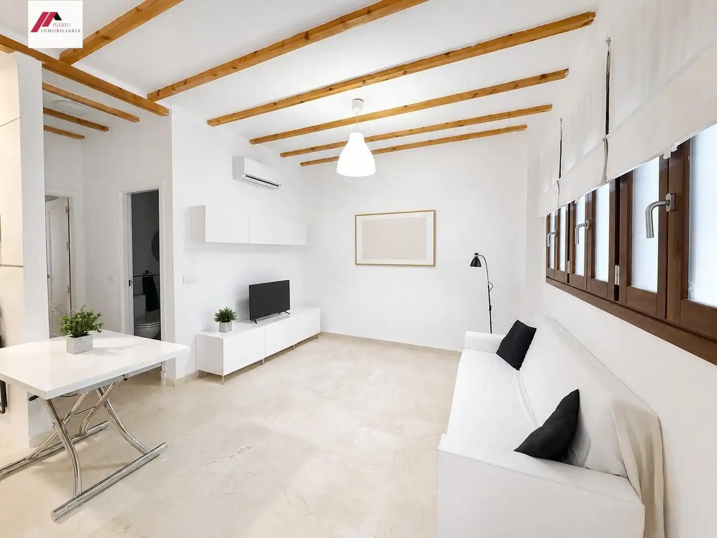 Living room of Apartments for sale in El Puerto de Santa María  with Air Conditioner and Furnished