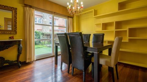 Foto 5 de Casa adosada en venta en Arenaza, Inás, Oleiros