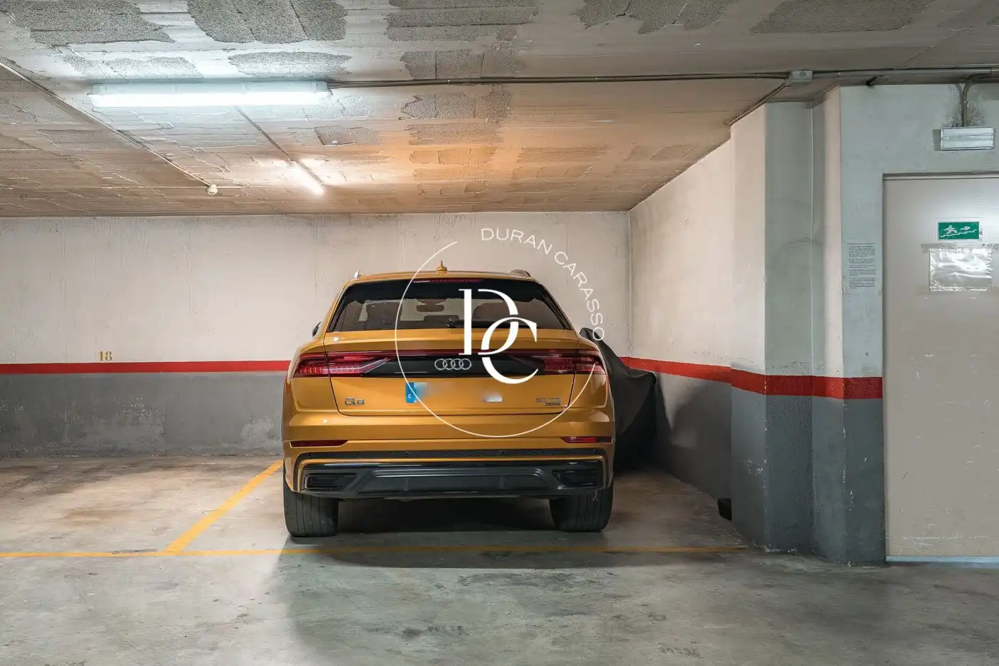 Parking de Ático en venta en Vilanova i la Geltrú con Aire acondicionado, Calefacción y Trastero