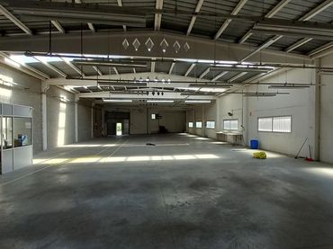Industriegebäude zur Miete in Rocafonda