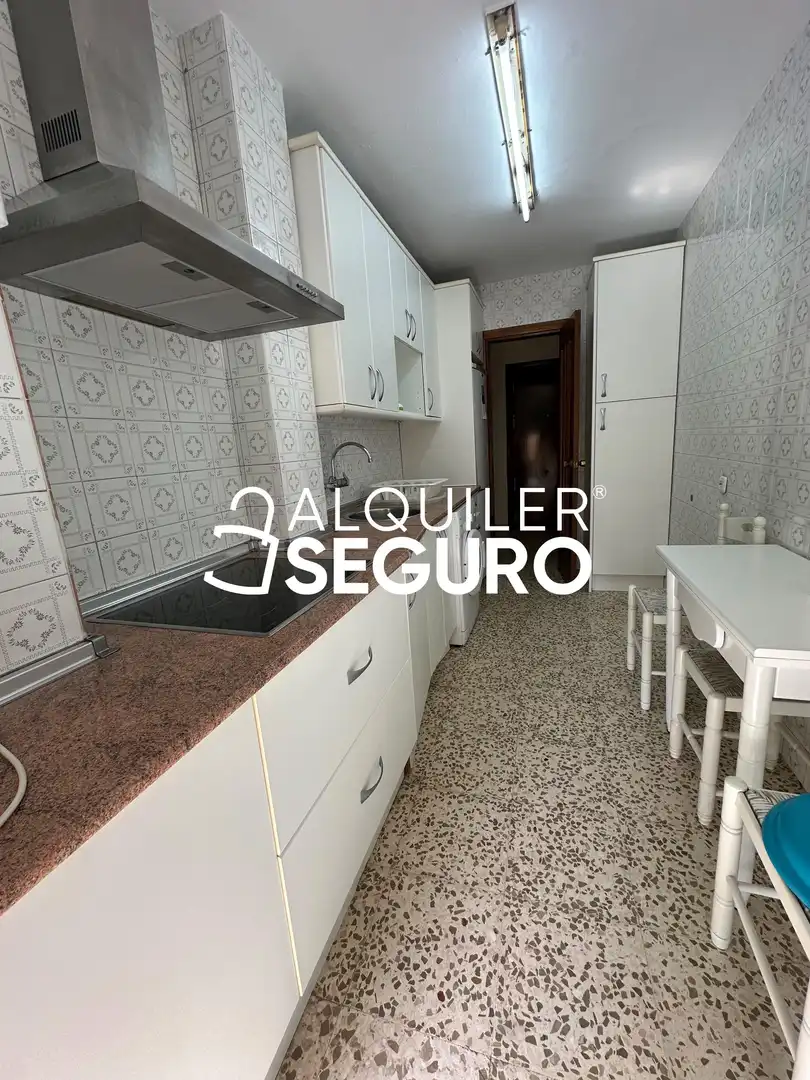 Kitchen of Flat for rent in Málaga  with Air Conditioner, Terrace and Furnished