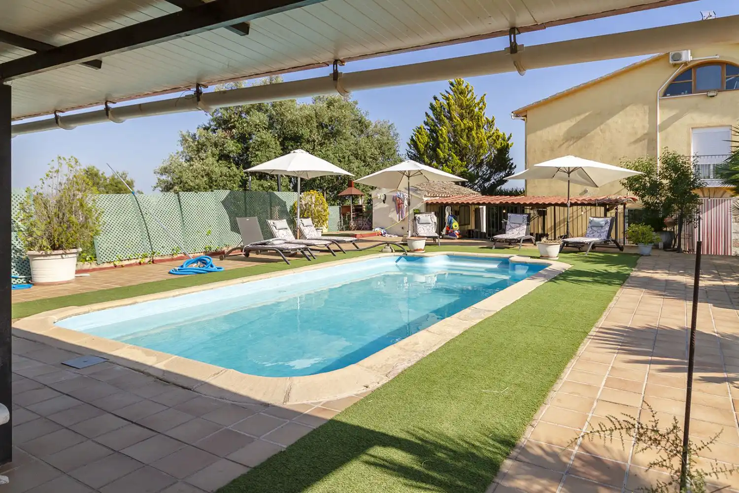 Swimming pool of Houses for sale in Sant Martí Sarroca  with Air Conditioner, Heating and Terrace