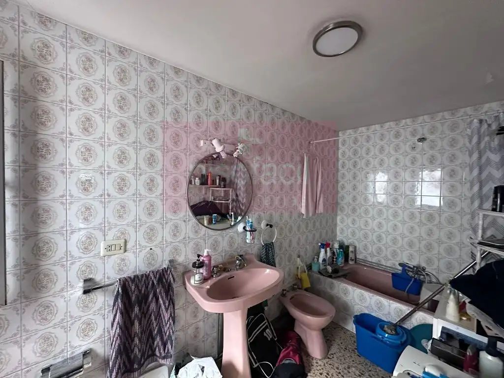 Badezimmer von Wohnung zum Verkauf in Lugo