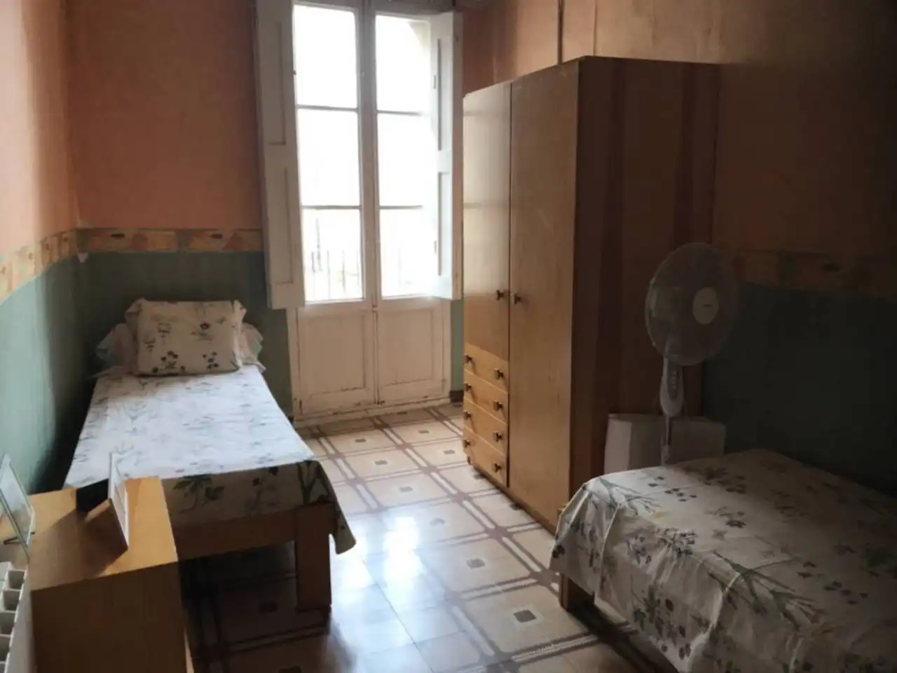 Dormitori de Casa o xalet en venda en Cervera amb Calefacció, Terrassa i Moblat