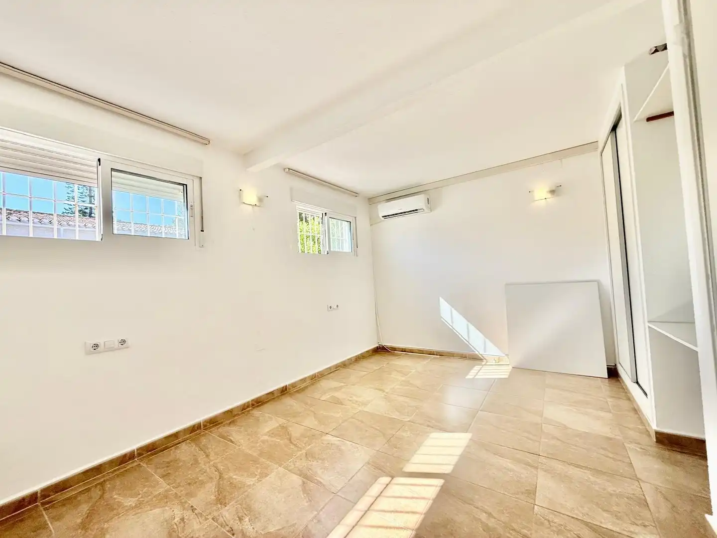 Casa o xalet en venda en Orihuela amb Aire condicionat, Jardí privat i Terrassa