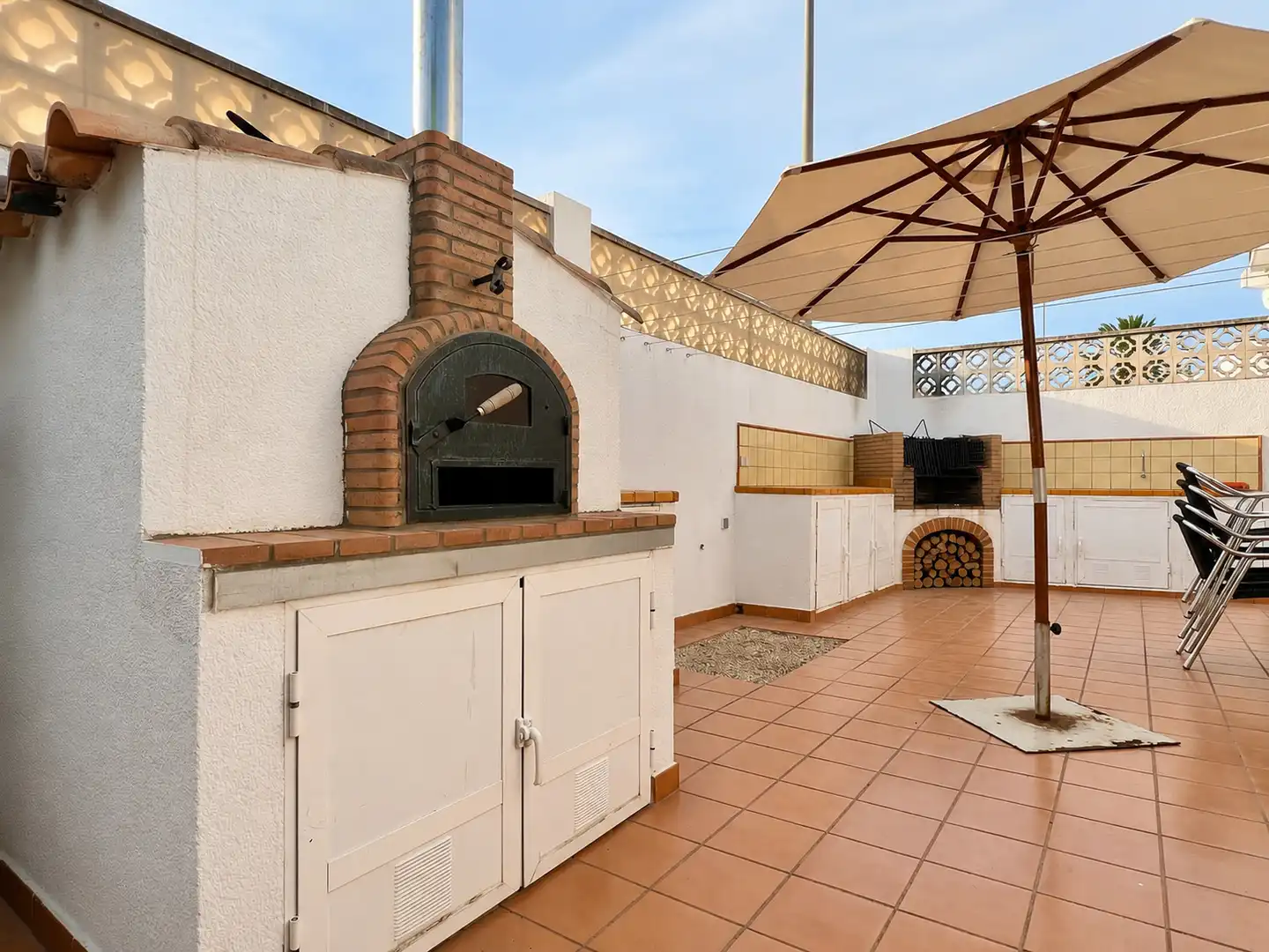 Terrassa de Casa adosada en venda en Dénia amb Aire condicionat, Calefacció i Jardí privat