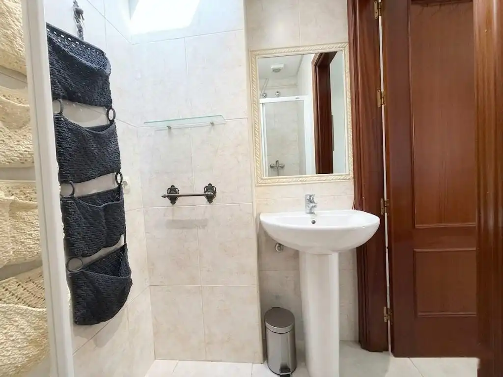 Bathroom of Apartments for sale in Málaga  with Terrace, Furnished and Balcony