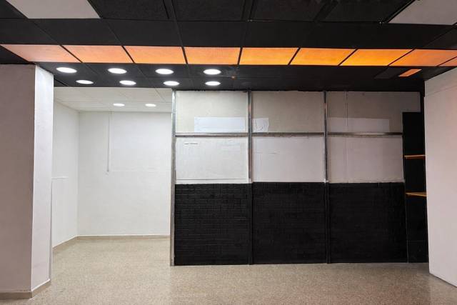 Local comercial en Alquiler en Carrer MARE DE DEU DE NURIA en Instituts