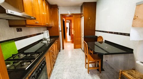 Image 2 of the listing