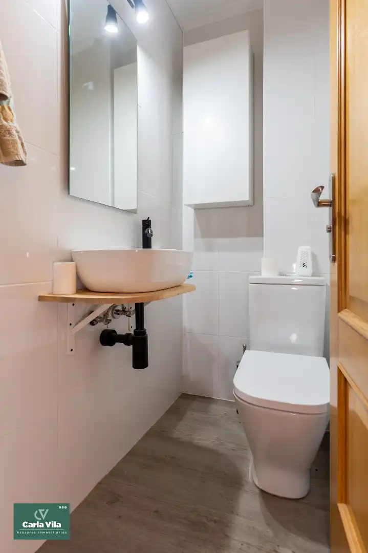 Baño de Piso en venta en Lugo con Calefacción, Parquet y Trastero